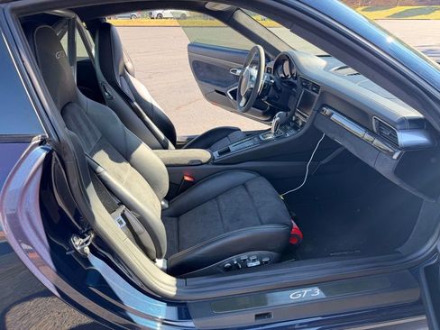 Used 2015 Porsche 911 GT3 RWD image 28