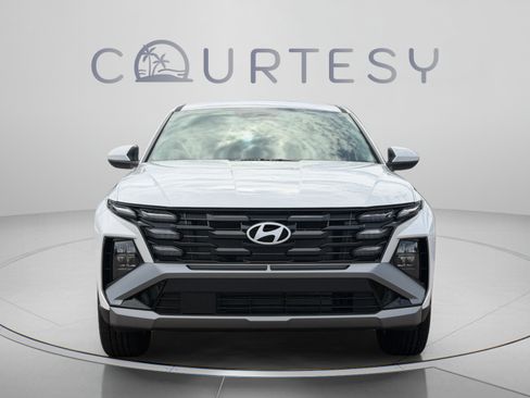 New 2026 Hyundai Tucson SE FWD image 8