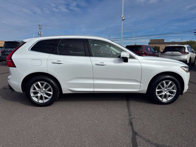 Used 2020 Volvo XC60 T5 Momentum w/ Protection Package Premier AWD/4WD image 4