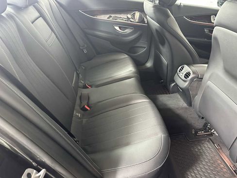 Used 2022 Mercedes-Benz E 350 Sedan image 18