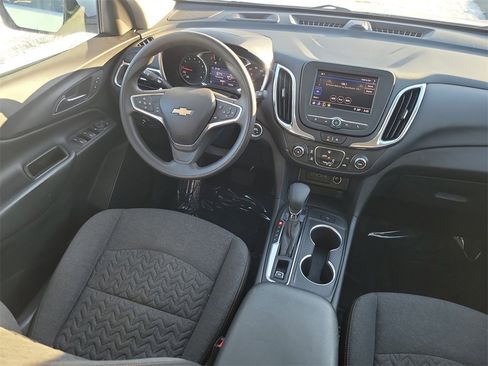 Used 2022 Chevrolet Equinox LT image 15