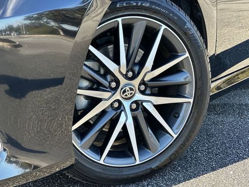 Used 2024 Toyota Camry XLE image 14