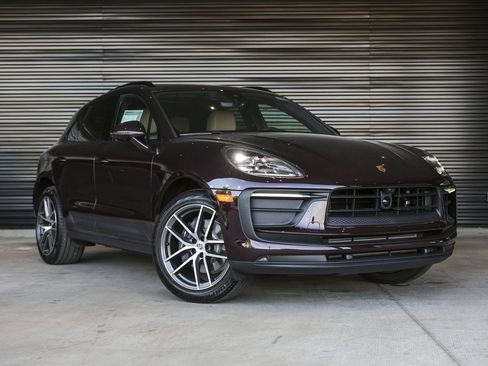New 2026 Porsche Macan AWD/4WD image 9