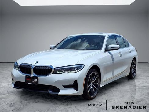 Used 2020 BMW 330i Sedan w/ Convenience Package RWD image 4