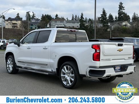 Used 2022 Chevrolet Silverado 1500 High Country w/ High Country Premium Package image 3