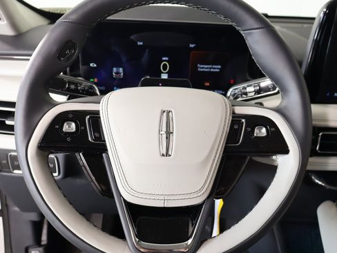 New 2026 Lincoln Aviator Reserve image 3