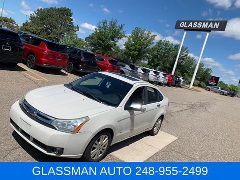 Used 2010 Ford Focus SEL FWD image 1