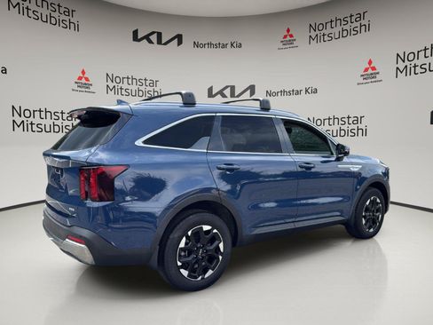 Used 2024 Kia Sorento S w/ Panoramic Sunroof Package AWD/4WD image 8