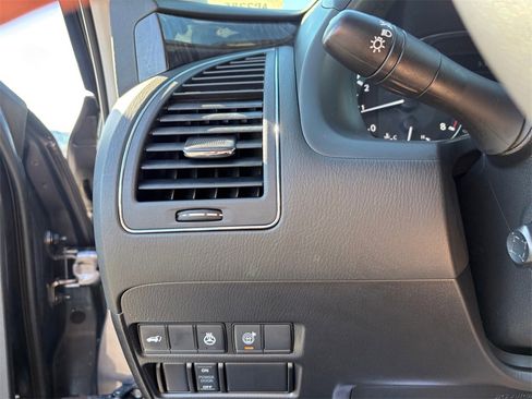 Used 2024 INFINITI QX80 Luxe image 22