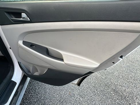 Used 2017 Hyundai Tucson Eco image 21