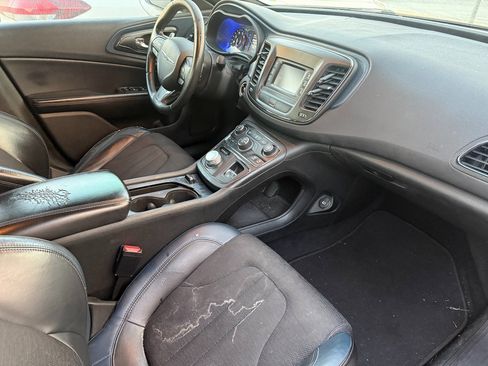 Used 2015 Chrysler 200 S w/ Comfort Group image 3