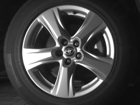 Used 2022 Toyota Highlander L FWD image 9