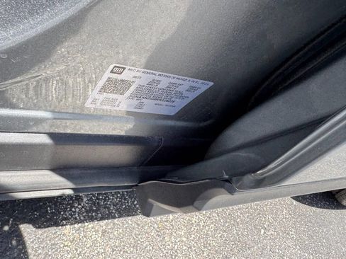 Used 2024 Chevrolet Equinox LT w/ LPO, Floor Liner Package FWD image 23