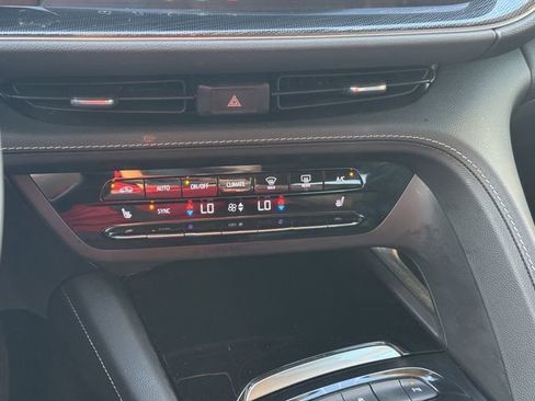 Used 2022 Buick Envision Preferred FWD image 26