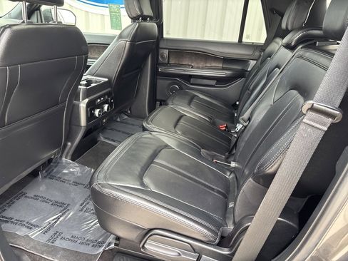 Used 2020 Ford Expedition Limited image 27