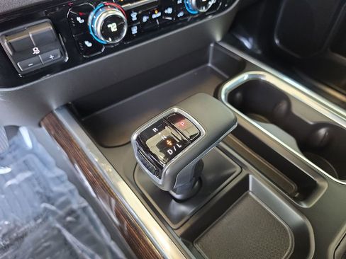 Certified 2025 GMC Sierra 1500 Elevation AWD/4WD image 19