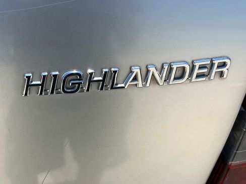 Used 2006 Toyota Highlander 2WD V6 image 11