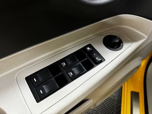 Used 2006 Dodge Charger R/T RWD image 24