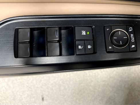 Used 2020 Lexus ES 350 w/ Premium Package FWD image 40