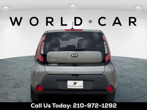 Used 2015 Kia Soul + w/ Primo Package FWD image 4