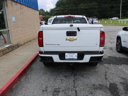 Used 2019 Chevrolet Colorado LT w/ LT Convenience Package RWD image 2