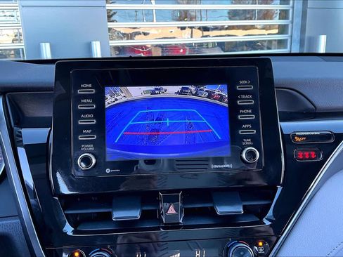 Used 2024 Toyota Camry LE image 27