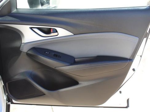 Used 2019 MAZDA CX-3 Touring image 34