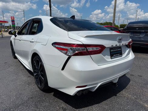 Used 2020 Toyota Camry XSE FWD image 7