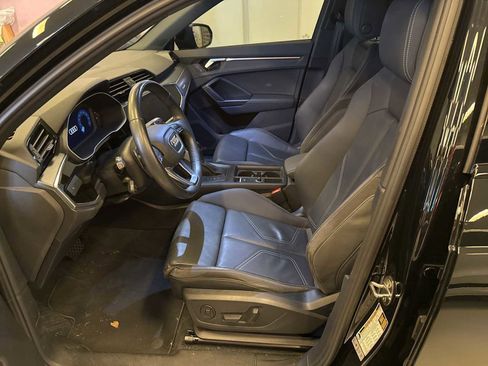 Certified 2022 Audi Q3 2.0T Premium AWD/4WD image 2