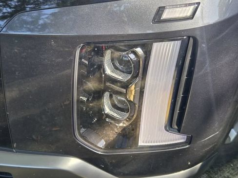 Used 2025 Hyundai Palisade SEL FWD image 11