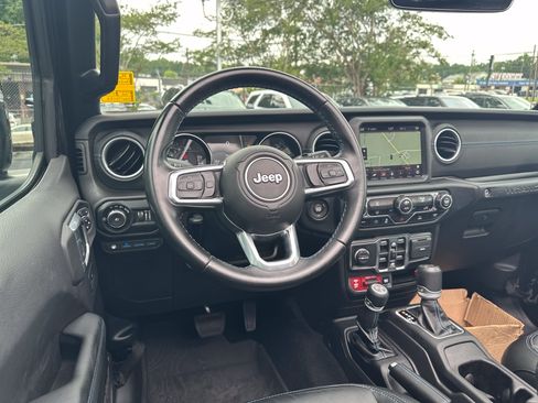 Used 2022 Jeep Wrangler Unlimited Rubicon 4xe AWD/4WD image 26