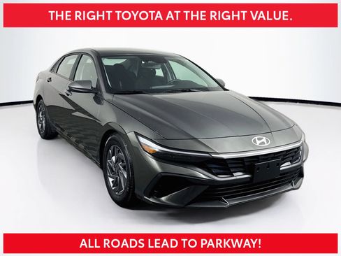 Used 2024 Hyundai Elantra SEL FWD image 1