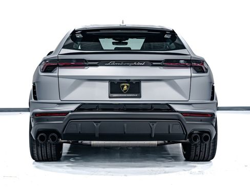 Used 2024 Lamborghini Urus Performante image 7