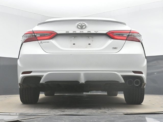 Used 2018 Toyota Camry SE FWD image 32