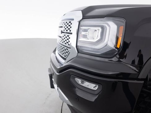 Used 2017 GMC Sierra 1500 Denali w/ Denali Ultimate Package image 15