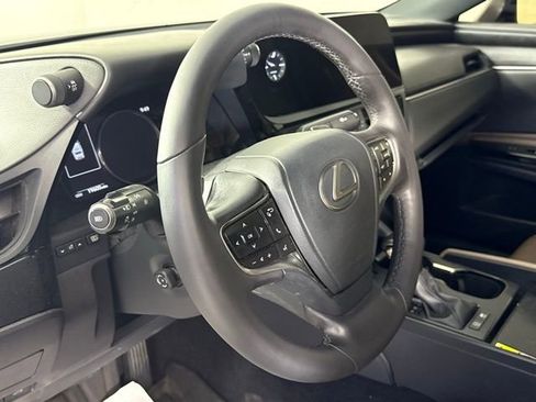 Used 2023 Lexus ES 300h 300h image 17