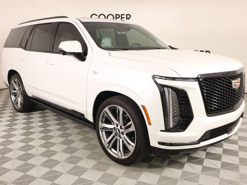Used 2025 Cadillac Escalade Sport Platinum AWD/4WD image 1