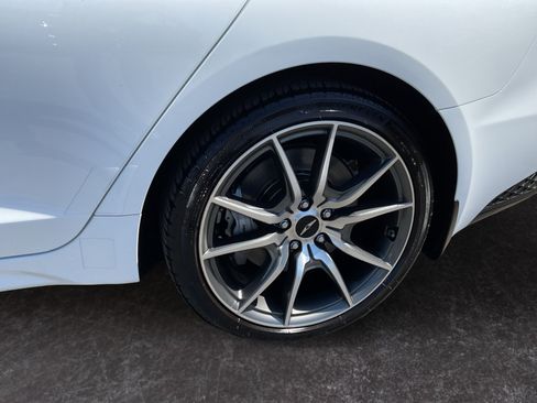 Used 2026 Genesis G70 2.5T Prestige RWD image 9