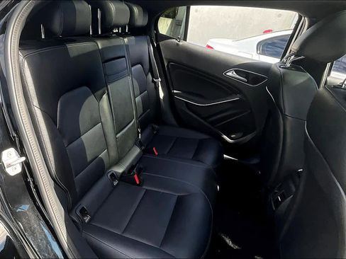 Used 2018 Mercedes-Benz GLA 250 4MATIC image 20