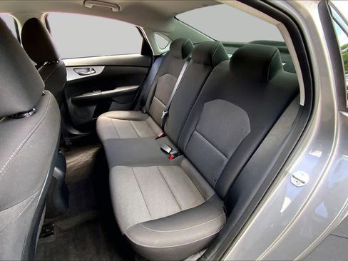 Used 2024 Kia Forte LXS w/ LXS Technology Package FWD image 19