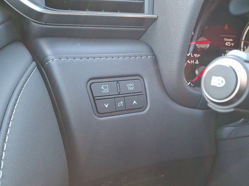 Used 2024 Lexus LX 600 F Sport image 29