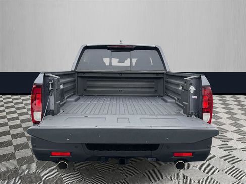Used 2023 Honda Ridgeline RTL-E image 6