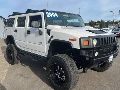 Used 2004 HUMMER H2 w/ Preferred Equipment Group AWD/4WD image 3