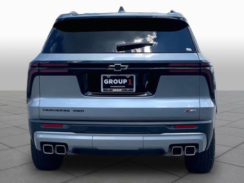 Used 2025 Chevrolet Traverse Z71 AWD/4WD image 5