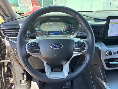 Certified 2023 Ford Explorer XLT w/ Equipment Group 202A image 9