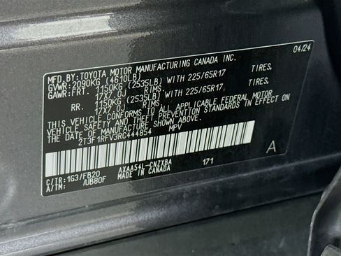 Used 2024 Toyota RAV4 LE AWD/4WD image 39