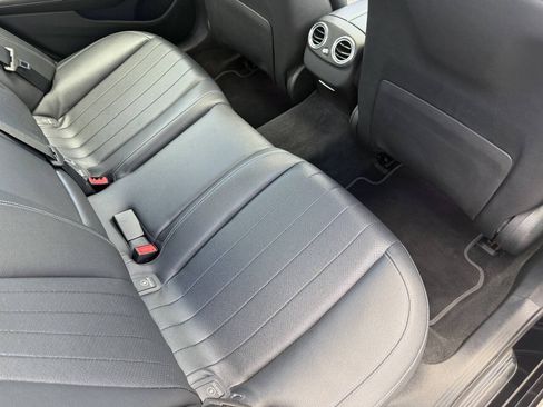 Used 2017 Mercedes-Benz E 300 4MATIC image 24