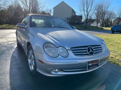Used 2004 Mercedes-Benz CLK 320 image 32