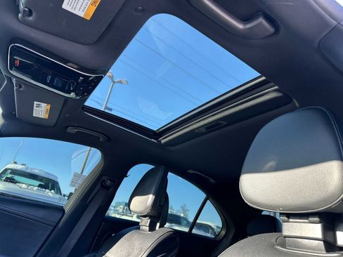 Used 2023 Mercedes-Benz C 300 4MATIC Sedan image 22