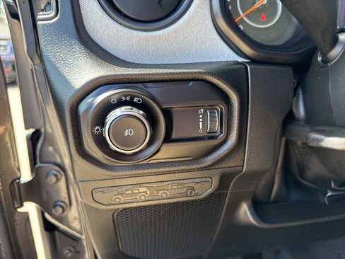 Certified 2024 Jeep Wrangler Unlimited Sport AWD/4WD image 16